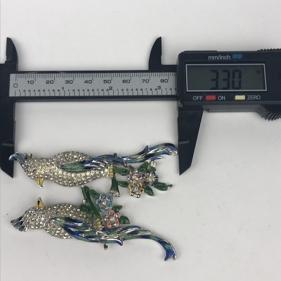 Vtg Coro Duette Calopsitta Enamel Crystal Fur Clip - Picture 7 of 10